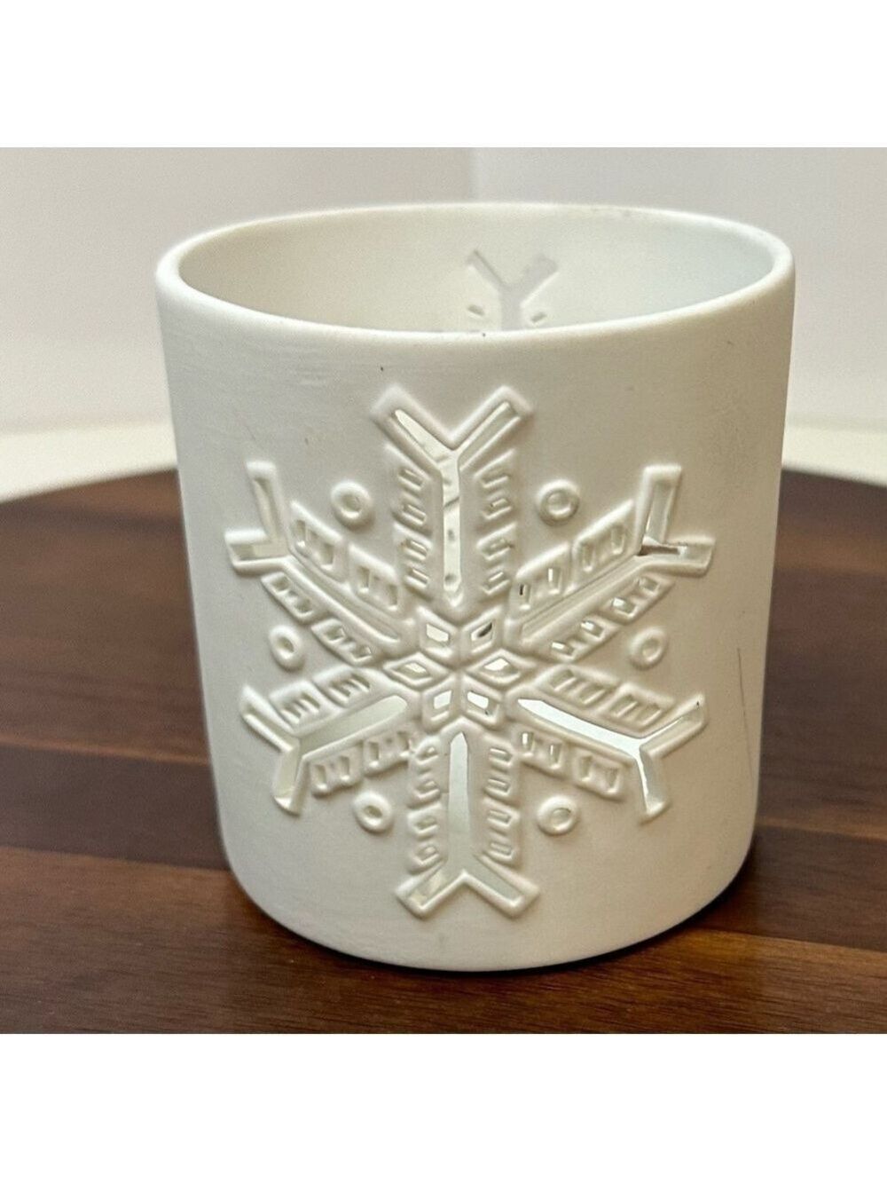 Crate & Barrel Flurry Ceramic Hurricane